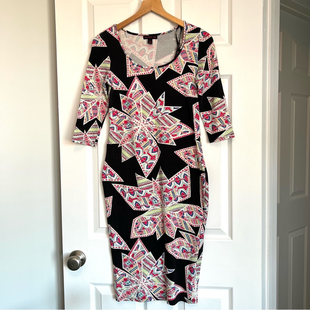 Material Girl Geometric Print Bodycon Dress – 3/4 Sleeve